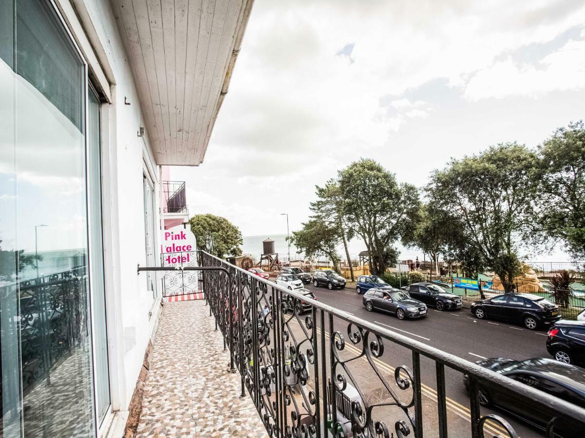 The Clacton Hotel 外观 照片