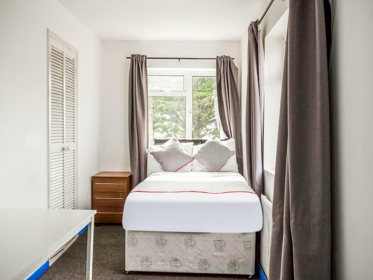 The Clacton Hotel 外观 照片